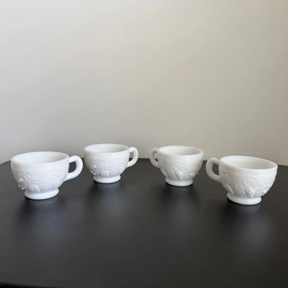 Vintage Milk Glass Grape Vine Coffee Tea Punch Cups Set‎ Of 4 White